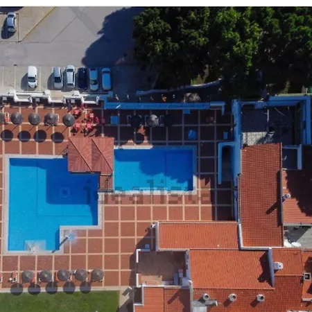 Appartement Air Conditioned 1 Bedroom Apt With Wi-fi & Patio. *