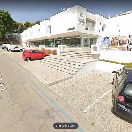 Air Conditioned 1 Bedroom Apt With Wi-fi & Patio. Appartement