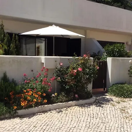 Apartmán Air Conditioned 1 Bedroom Apt With Wi-fi & Patio. Albufeira